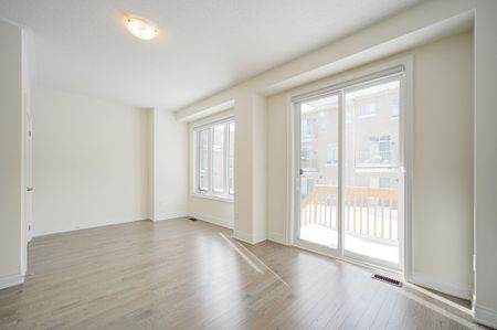 For Lease - 22 Thomas Hope Lane, Markham, Ontario - Photo 4