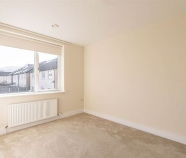 30 Larkfield Way, Leopardstown, Dublin 18, County Dublin - Photo 3