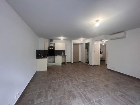 Location Appartement 2 pièces 47m² VENCE 06140 - Photo 3