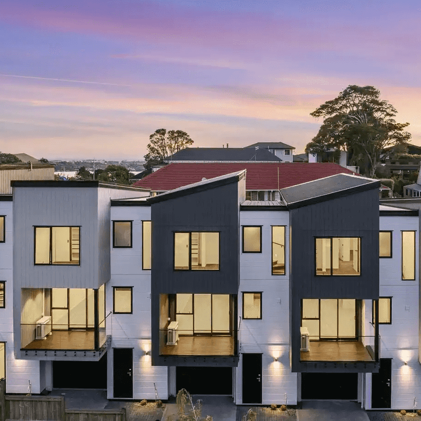 Royal Oak, 4 bedrooms - Photo 1