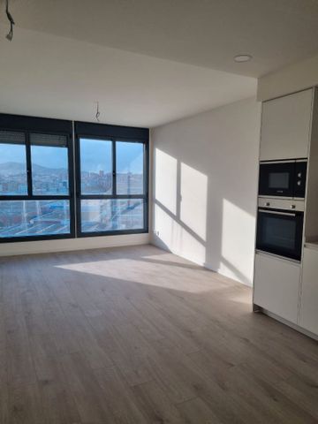 Piso de alquiler en Passeig del Mare Nostrum, Port - Photo 5