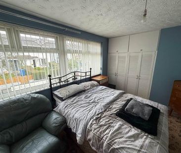 77 O'Neill Avenue, Newry, BT34 2DY - Photo 5