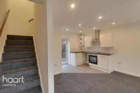 2 bedroom terraced house to rent - Photo 5