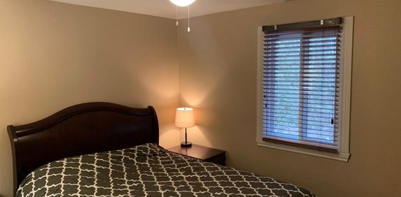 5 1/2 dans un semi-détaché - Photo 2