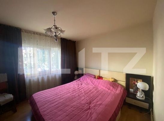 Apartament 4 camere, prima inchiriere, 105mp cu centrala termica, zona 1 Mai - Photo 1
