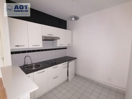 Location Appartement 1 pièce 33m² BEAUVAIS 60000 - Photo 2
