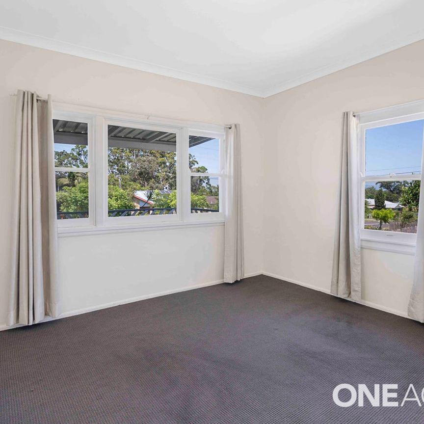 TRANQUIL LIVING IN THE HEART OF ST GEORGES BASIN - Photo 1