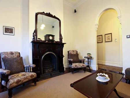 FULLY FURNISHED - UNAVAILABLE UNTIL JANUARY 2019 - Photo 3