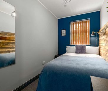 6 bedroom property to rent - Photo 3
