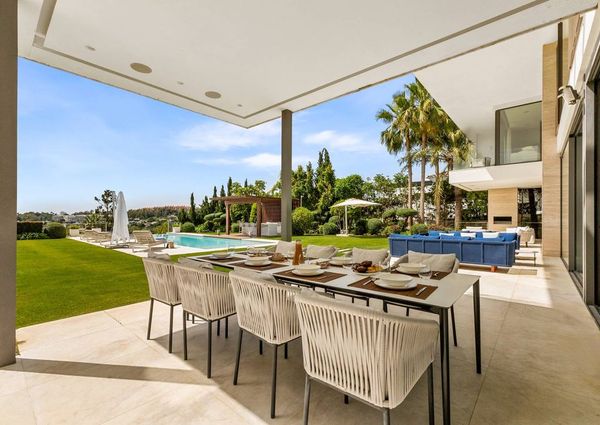 6 bedroom luxury Villa for rent in Nueva Andalucia, Andalusia