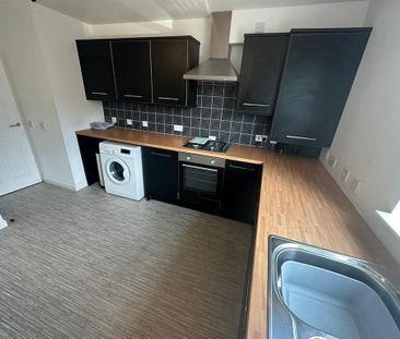 2 bedroom flat to rent - Photo 4