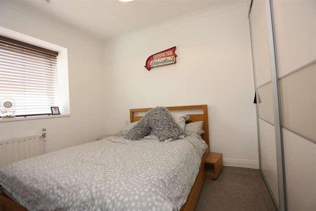 Langdale Court, Kingsway, Hove, BN3 - Photo 4