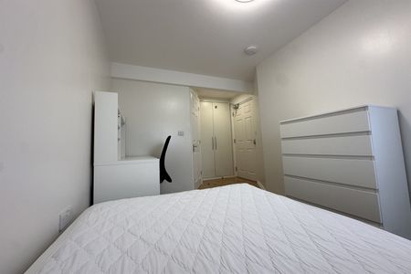 Alderman Close, Beeston, NG9 2RH - Photo 4