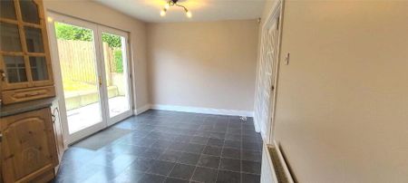 16 Derrymore Meadows, Bessbrook, Newry, BT35 7GA - Photo 3