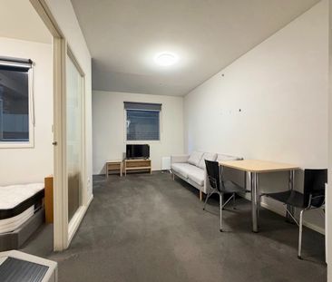 Fully Furnished 2 Bedrooms Apartment - Photo 1