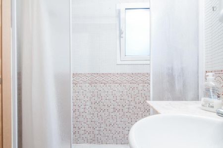 Apartamento de alquiler en El Raval - Photo 4