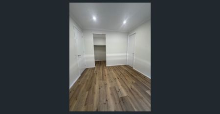 Modern, Brand-New Home in Great Clyde Location - Photo 5