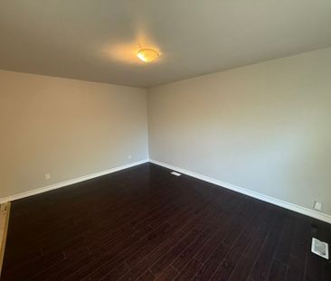 For Lease - 116 Taysham Crescent, Toronto, Ontario - Photo 1