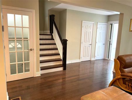 For Lease - 137 Colin Avenue, Toronto, Ontario - Photo 4