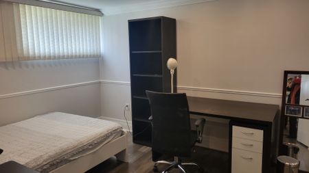 For Lease - 1 Evanston Drive Unit# Lower, Toronto, Ontario - Photo 4