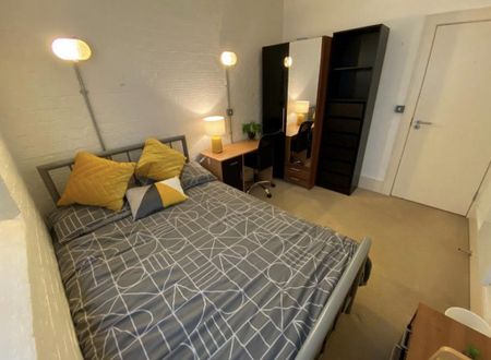 3 bedroom ground floor maisonette to rent - Photo 5