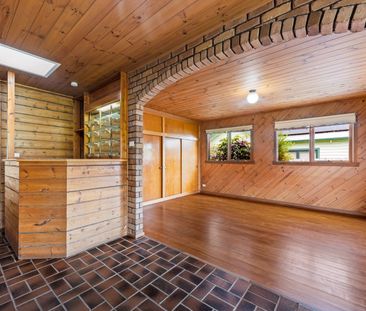 Welcome to Your Dream Family Home in a Prime Location! - Photo 5