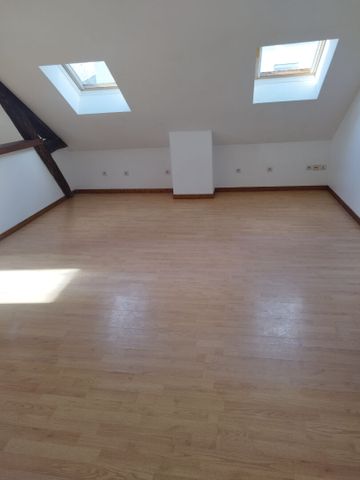 Location Appartement 3 pièces 67m² ELBEUF 76500 - Photo 4
