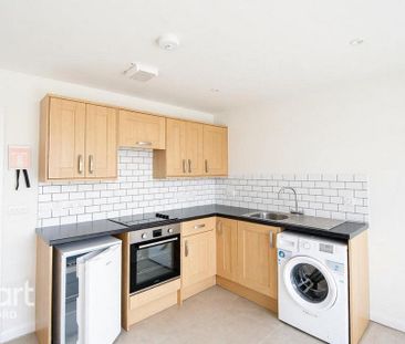 1 bedroom apartment to rent - Photo 4