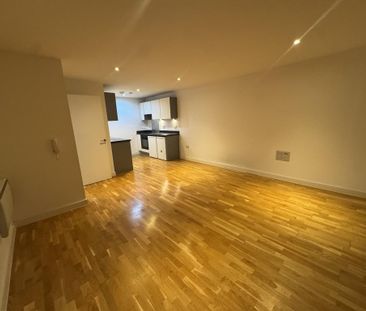 1 bedroom apartment to rent - Photo 2