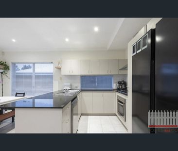 Cute Family Home - Photo 6