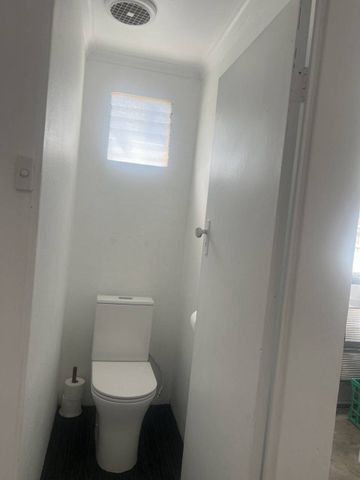 Private Room, Security lock, Bills Included - Photo 5