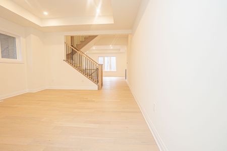 For Lease - 3343 Preserve Drive, Oakville, Ontario - Photo 2