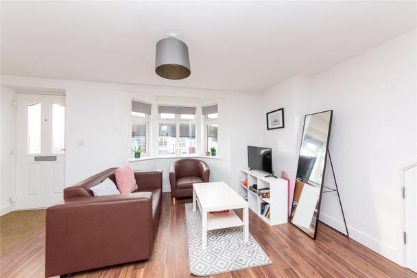 2 bedroom property to rent - Photo 1