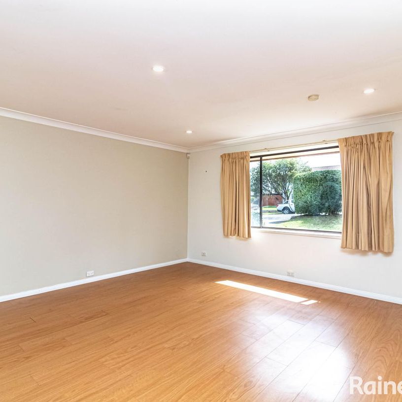 Spacious Family Home in a Peaceful Neighbourhood - Photo 1