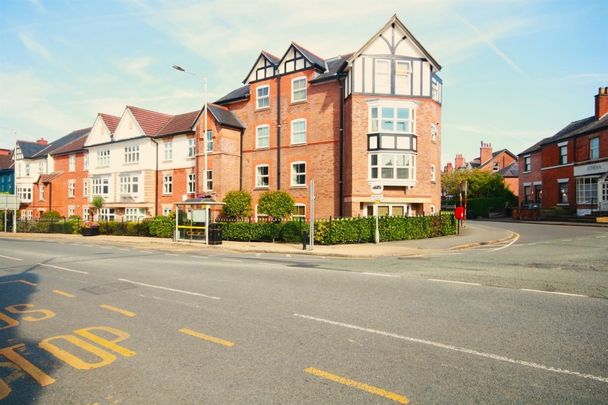 Chorlegh Grange, Alderley Edge - Photo 1