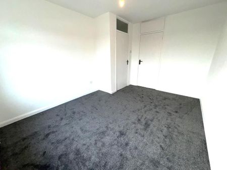 3 bedroom detached house to rent - Photo 4