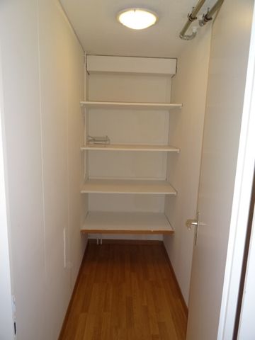 Schöne 3.5-Zimmerwohnung mit praktischem Grundriss - Photo 3