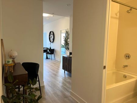 For Lease - 185 Deerfield Road Unit# 018, Newmarket, Ontario - Photo 3