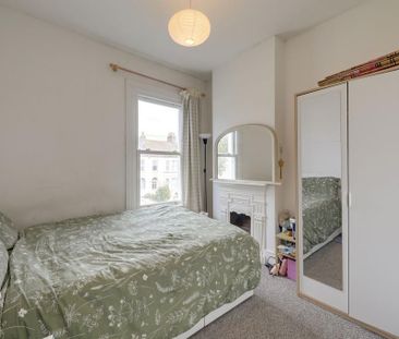 4 bedroom terraced house to rent - Photo 5