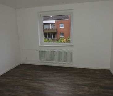 Gepflegte drei Zimmer Wohnung sucht ruhige Mieter! - Foto 6