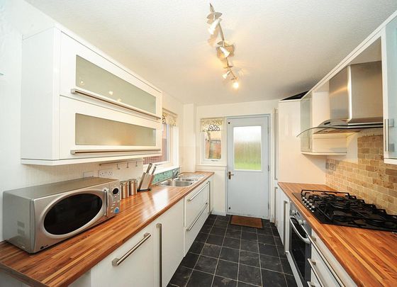 3 bedroom house to rent - Photo 1