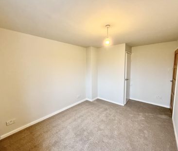 3 bedroom townhouse to rent - Photo 3