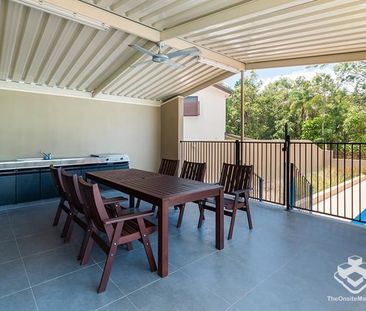 Just a beautiful Home- Little Stretton in Calamvale - Photo 2