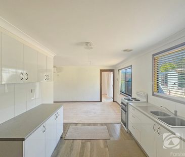 Neat & Tidy Home in Quiet, Tuncurry Location - Photo 3