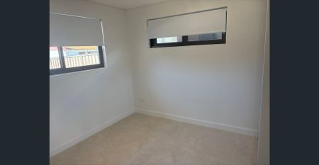 Deposit and Application - Photo 4