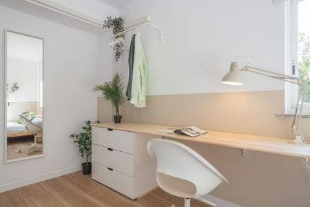 Gran Via de les Corts Catalanes, Barcelona, Catalonia 08004 - Photo 2