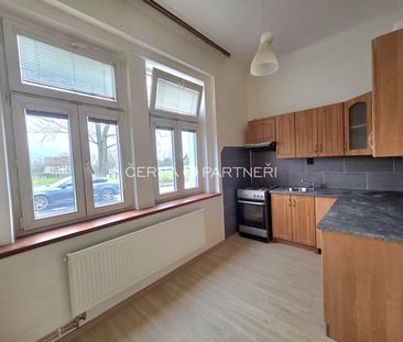 Pronájem bytu 1+1 49 m² - Photo 1