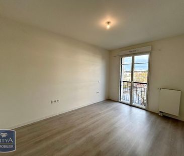 Location Appartement 2 pièces 43m² ST CYR SUR LOIRE 37540 - Photo 2