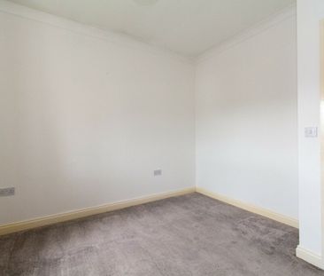 2 Bed House on Coombe Avenue - Photo 6