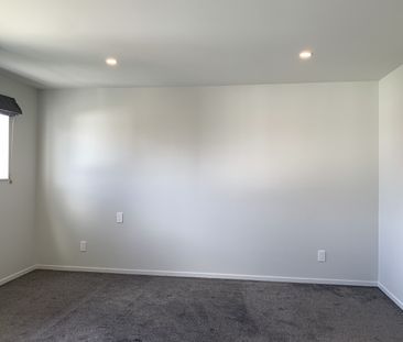 Unit 1, 18 Kaimai Avenue, Massey, Auckland - Photo 5